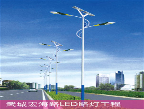 12米太阳能路灯生产厂家-易创新报价